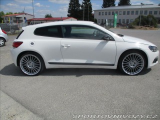 Volkswagen Scirocco 1,4 TSi 118kw motor po GO 2009