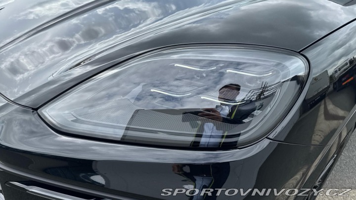 Porsche Cayenne E-Hybrid 2025