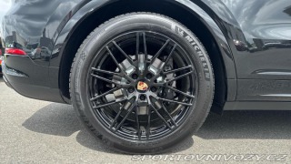 Porsche Cayenne E-Hybrid 2025