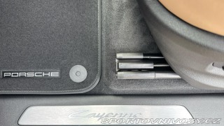 Porsche Cayenne E-Hybrid 2025