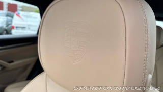 Porsche Cayenne E-Hybrid 2025