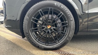 Porsche Cayenne E-Hybrid 2025
