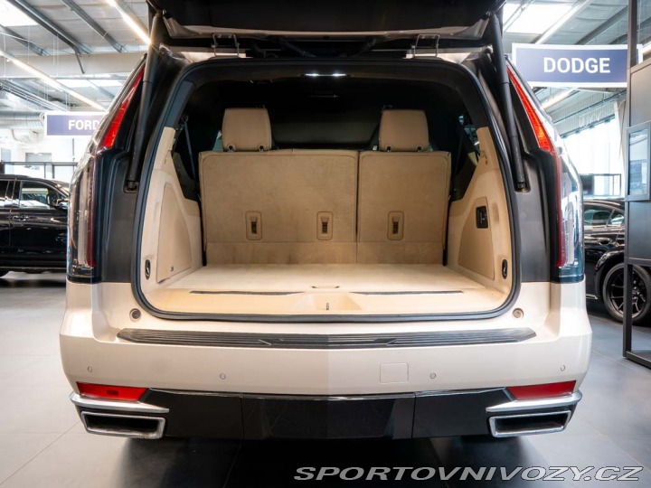 Ostatní značky Ostatní modely Cadillac Escalade 6.2 ESV Premium Luxury AK 2021