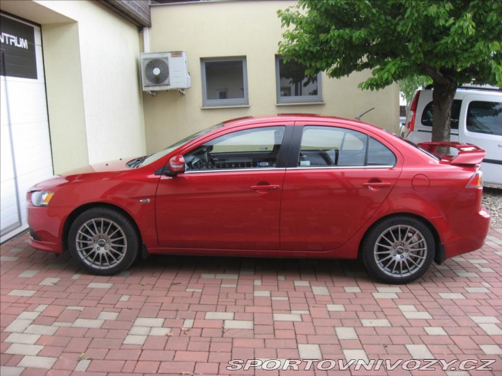 Mitsubishi Ostatní modely Lancer 1,6 117PS Invite Sport M 2014