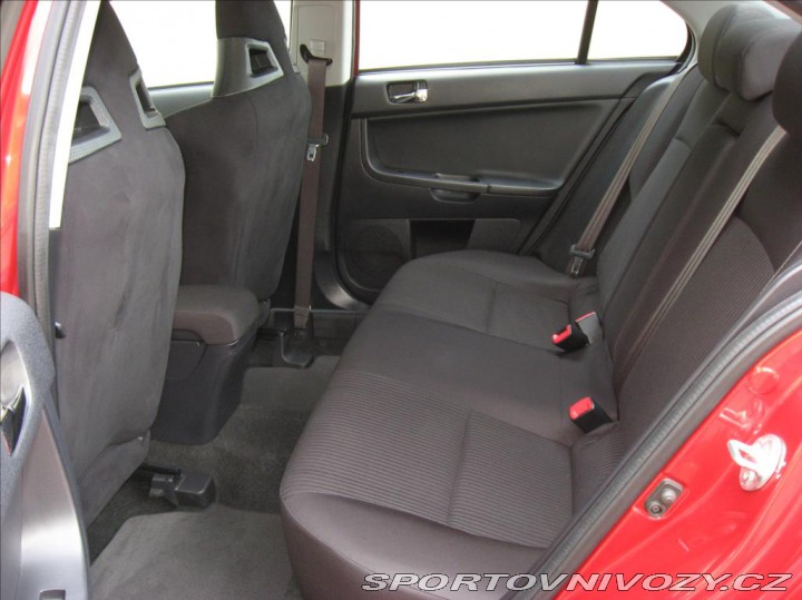 Mitsubishi Ostatní modely Lancer 1,6 117PS Invite Sport M 2014