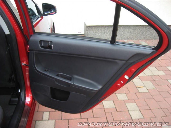 Mitsubishi Ostatní modely Lancer 1,6 117PS Invite Sport M 2014