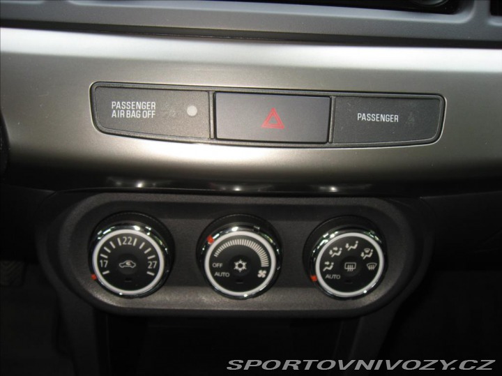 Mitsubishi Ostatní modely Lancer 1,6 117PS Invite Sport M 2014