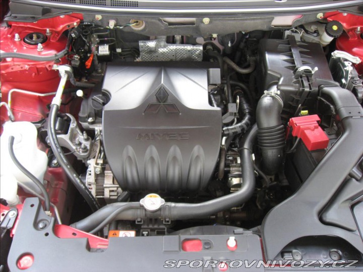 Mitsubishi Ostatní modely Lancer 1,6 117PS Invite Sport M 2014