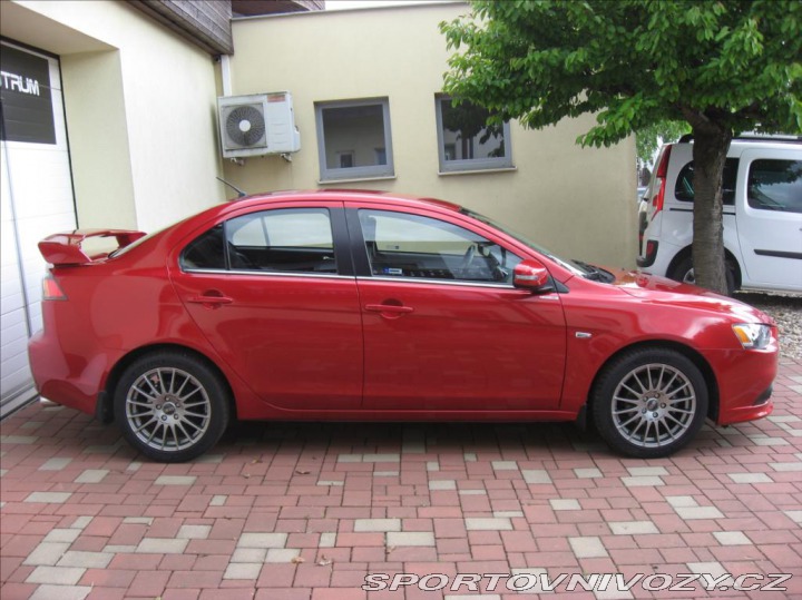 Mitsubishi Ostatní modely Lancer 1,6 117PS Invite Sport M 2014