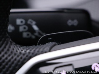 Volkswagen Golf 2,0 GTI 180KW Serv.kniha 2021