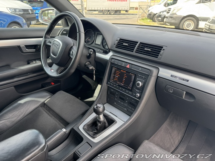 Audi S4 4,2V8 253KW ROZVODY 2003