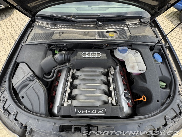 Audi S4 4,2V8 253KW ROZVODY 2003