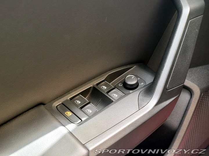 Seat Leon e-TSI FR, CEBIA 2020