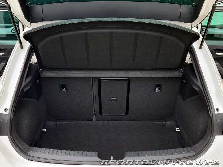 Seat Leon e-TSI FR, CEBIA 2020