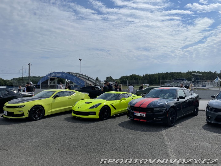 Chevrolet Corvette C7 6.2L V8 MOŽNÝ PRONÁJEM 2014