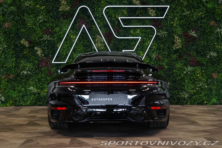 Porsche 911 992 Turbo S Carbon Záruka 2020