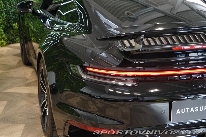 Porsche 911 992 Turbo S Carbon Záruka 2020