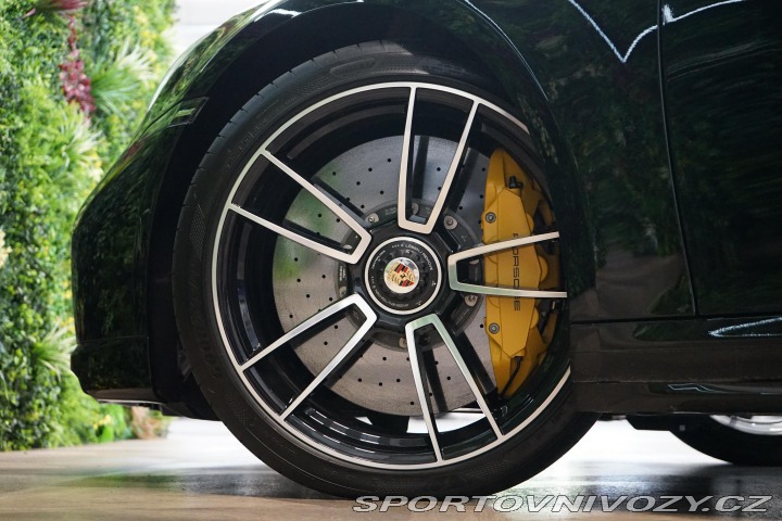Porsche 911 992 Turbo S Carbon Záruka 2020