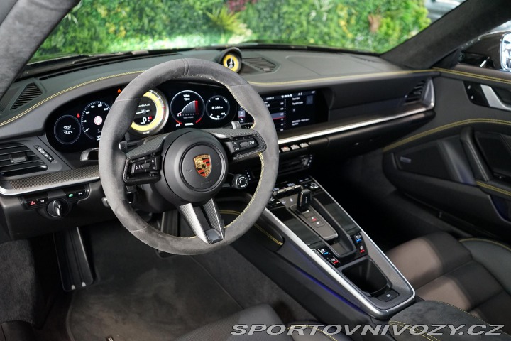 Porsche 911 992 Turbo S Carbon Záruka 2020