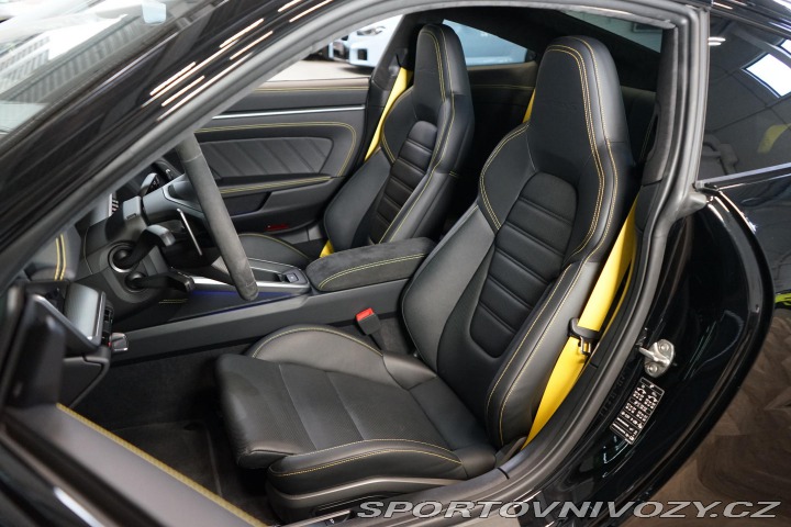 Porsche 911 992 Turbo S Carbon Záruka 2020