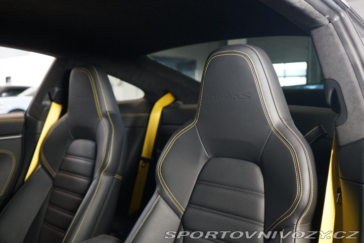 Porsche 911 992 Turbo S Carbon Záruka 2020