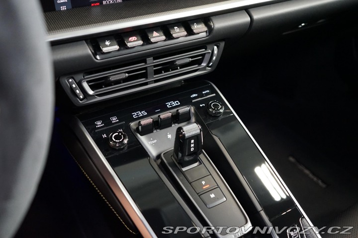 Porsche 911 992 Turbo S Carbon Záruka 2020
