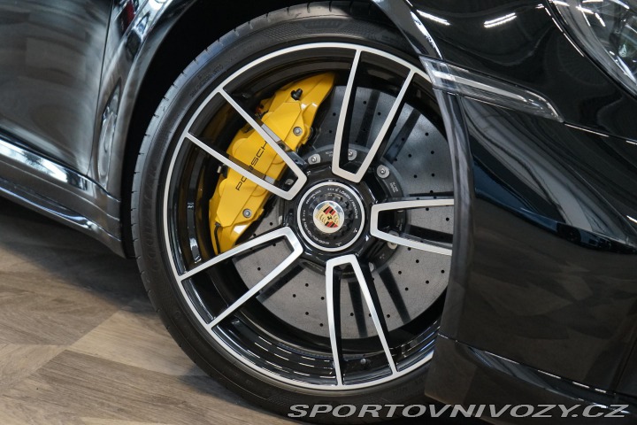 Porsche 911 992 Turbo S Carbon Záruka 2020