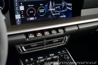Porsche 911 992 Turbo S Carbon Záruka 2020