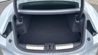 Porsche Taycan Turbo 2021