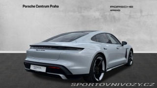 Porsche Taycan Turbo 2021