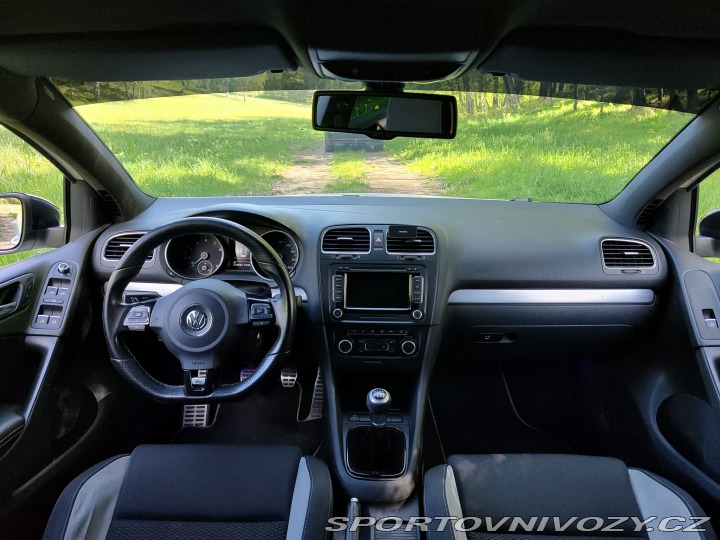 Volkswagen Golf VI R 2.0tsi 199kw 2010