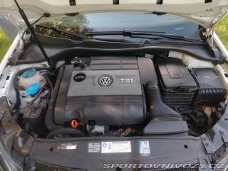 Volkswagen Golf VI R 2.0tsi 199kw 2010