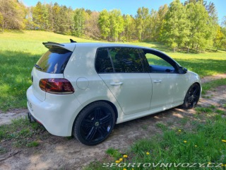 Volkswagen Golf VI R 2.0tsi 199kw 2010