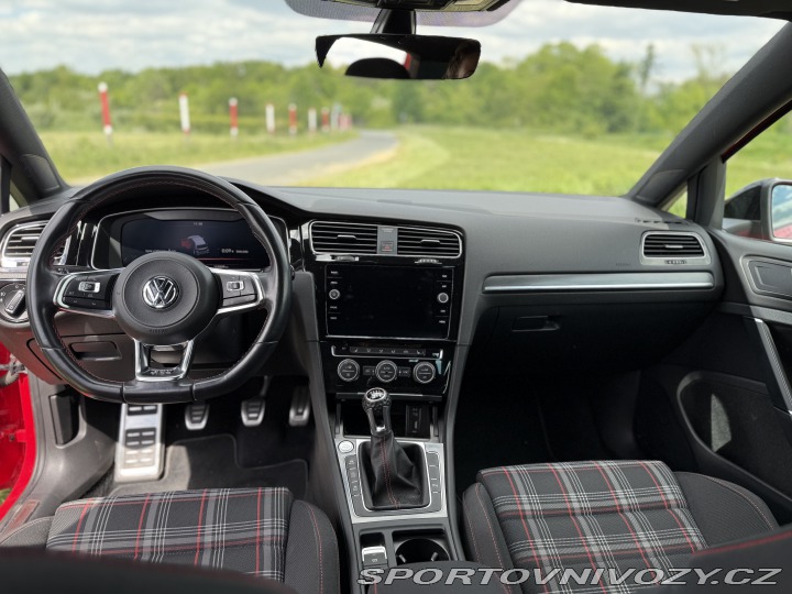 Volkswagen Golf GTI 7,5 180kw manual 2018