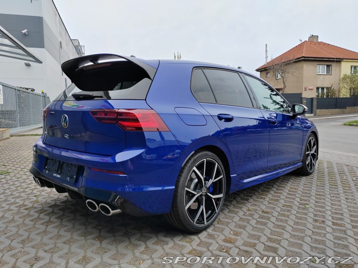 Volkswagen Golf 8R Performance 2021