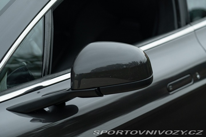 Aston Martin Rapide 2010