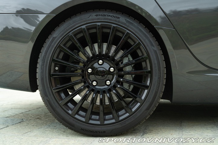 Aston Martin Rapide 2010