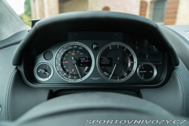 Aston Martin Rapide 2010