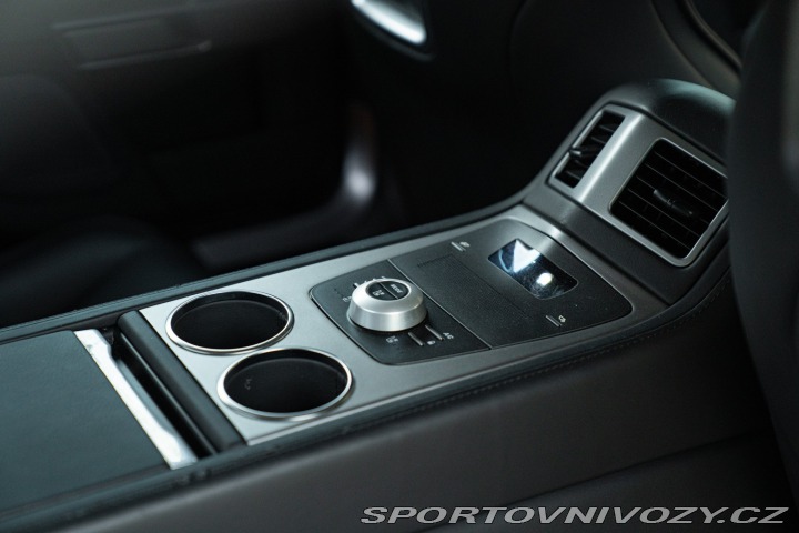 Aston Martin Rapide 2010