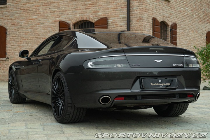 Aston Martin Rapide 2010