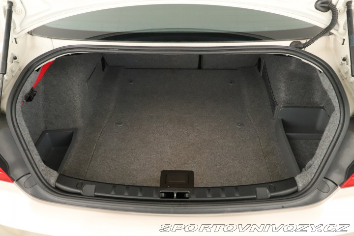 BMW 3 M Paket 320 i 2011