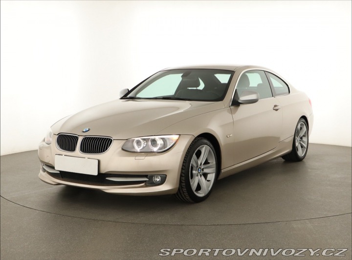 BMW 3 M Paket 320 i 2011