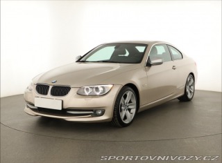 BMW 3 M Paket 320 i 2011