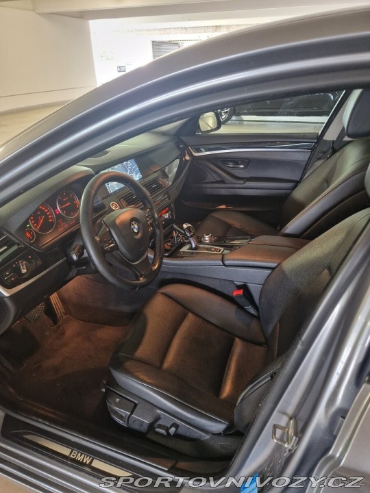 BMW 5 2,0 520D 2010