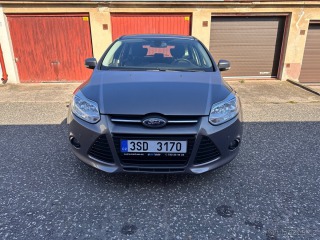 Ford  Focus 1,6   16V 77 kw - benzín