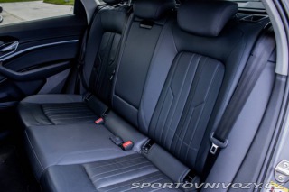 Audi Ostatní modely E-tron  55 quattro Advanced, 300 2020
