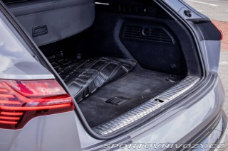 Audi Ostatní modely E-tron  55 quattro Advanced, 300 2020