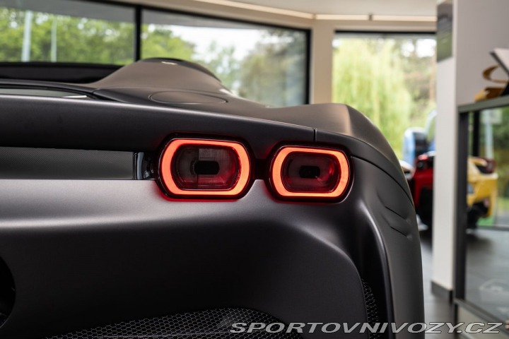 Ferrari SF90 Spider/LIFT/LEDS/360/Karb 2024