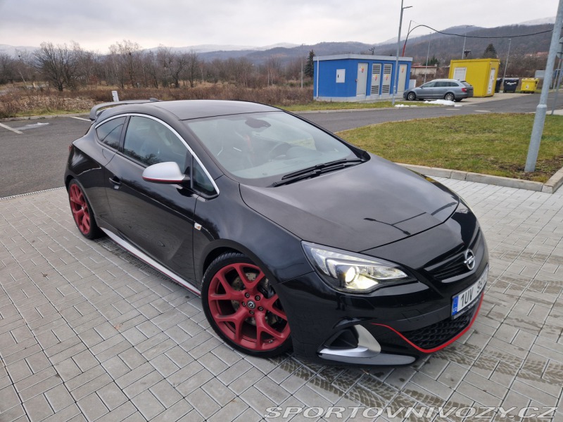 Opel Astra OPC