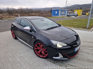 Opel Astra OPC